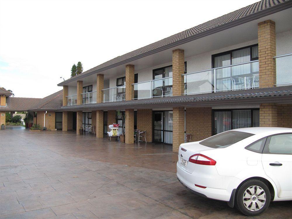 Palm City Motor Inn Нейпир Экстерьер фото